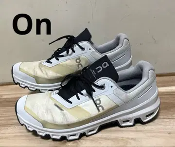On 온 Cloudventure Waterproof 러닝화