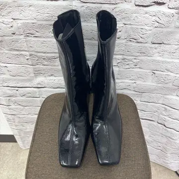 새상품 [ ZARA ] 사이드 고어 부츠 블랙 에나멜 38 ( C-12 )