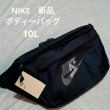 새상품 NIKE 바디백 10L 블랙