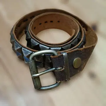 2연 피라미드 스터드 가죽 벨트 브라운