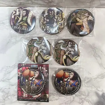 ONE PIECE 크로커다일 야라이 캔뱃지 RED 무기와라 스토어 묶음 판매