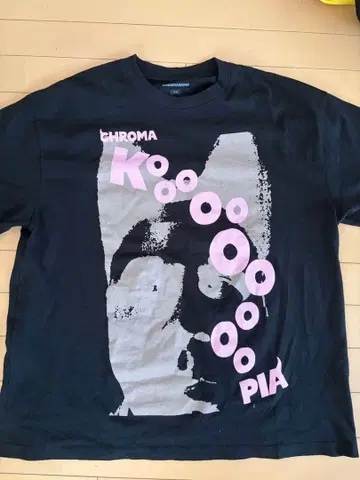 CHROMAKOPIA TOUR LARGE 티셔츠