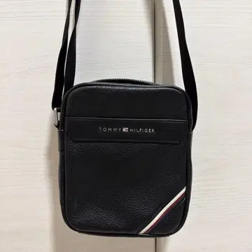 [ TOMMY HILFIGER ] 타미힐피거 숄더백 블랙