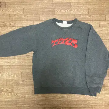TITUS 맨투맨 그레이