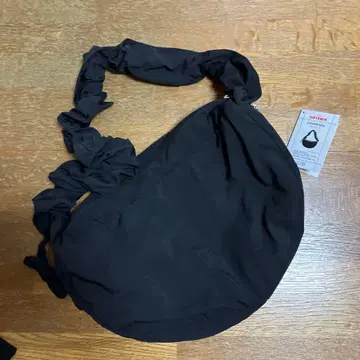 쓰리코인즈 발수 가공 숄더백