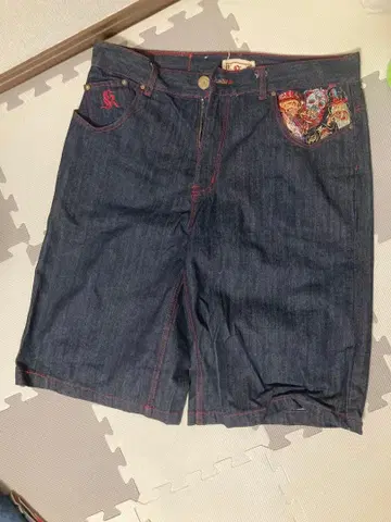 칸지 스컬 자수 데님 하프 팬츠