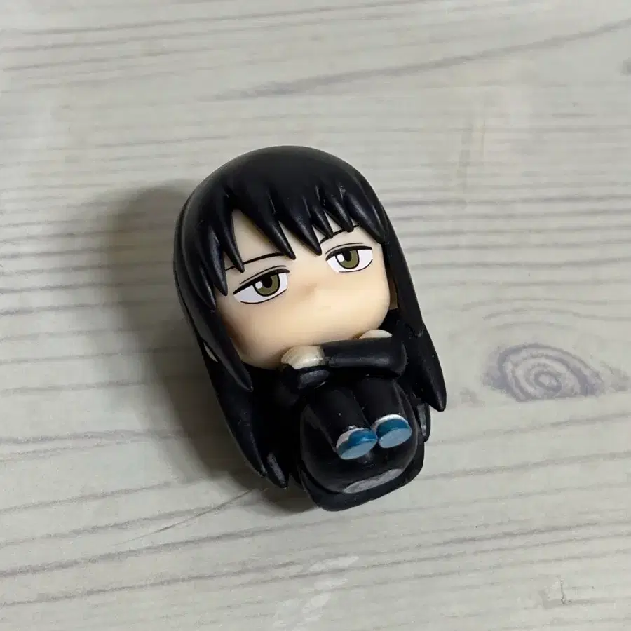 앉은 카츠라 코타로 피규어 가챠 언제오려나
