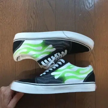 새상품급 레어 vans fleam 프레임 파이어 패턴 26.5cm