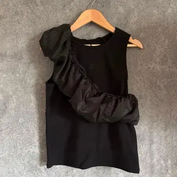 최저가 새상품 Eaphi MULTI SHOULDER PARTS RIB TOPS