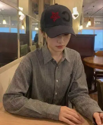 CHICKS 스타 로고 코튼 볼캡 차콜