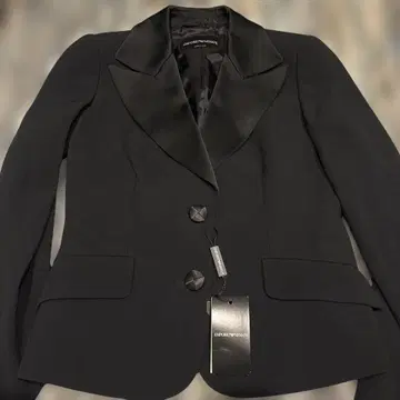 EMPORIO ARMANI 테일러드 자켓 블랙