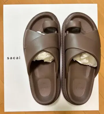 sacai 러버 샌들