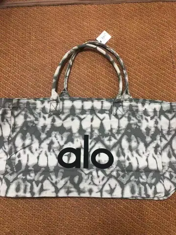 Alo Yoga 토트백 Grey Tiedye