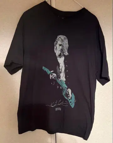 H&M Kurt Cobain 닐바나 반팔 티셔츠