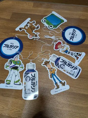 토이 스토리 메이지 불가리 요구르트 걸이형 POP 세트