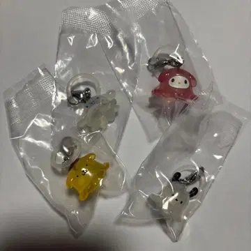 미개봉 산리오 캐릭터즈 ~나리키리 멘다코~ 메지루시 액세서리
