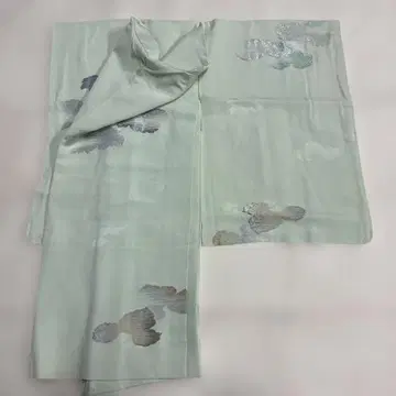 e7149 겉옷 연한 녹색 계열 구름 문양