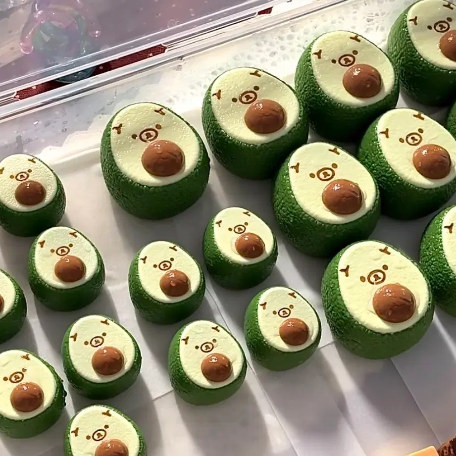 샤오홍슈 고퀄 아보카도 쿠마 말랑이 큰사이즈, 중간사이즈