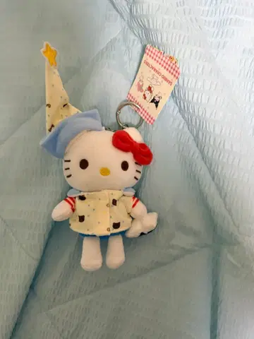 산리오 헬로키티 잠옷 키링 인형