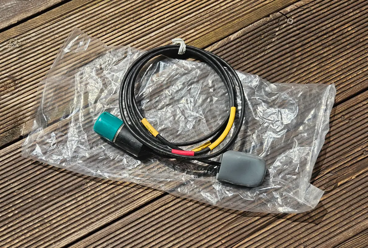 미군 PRC-117무전기 데이터 케이블