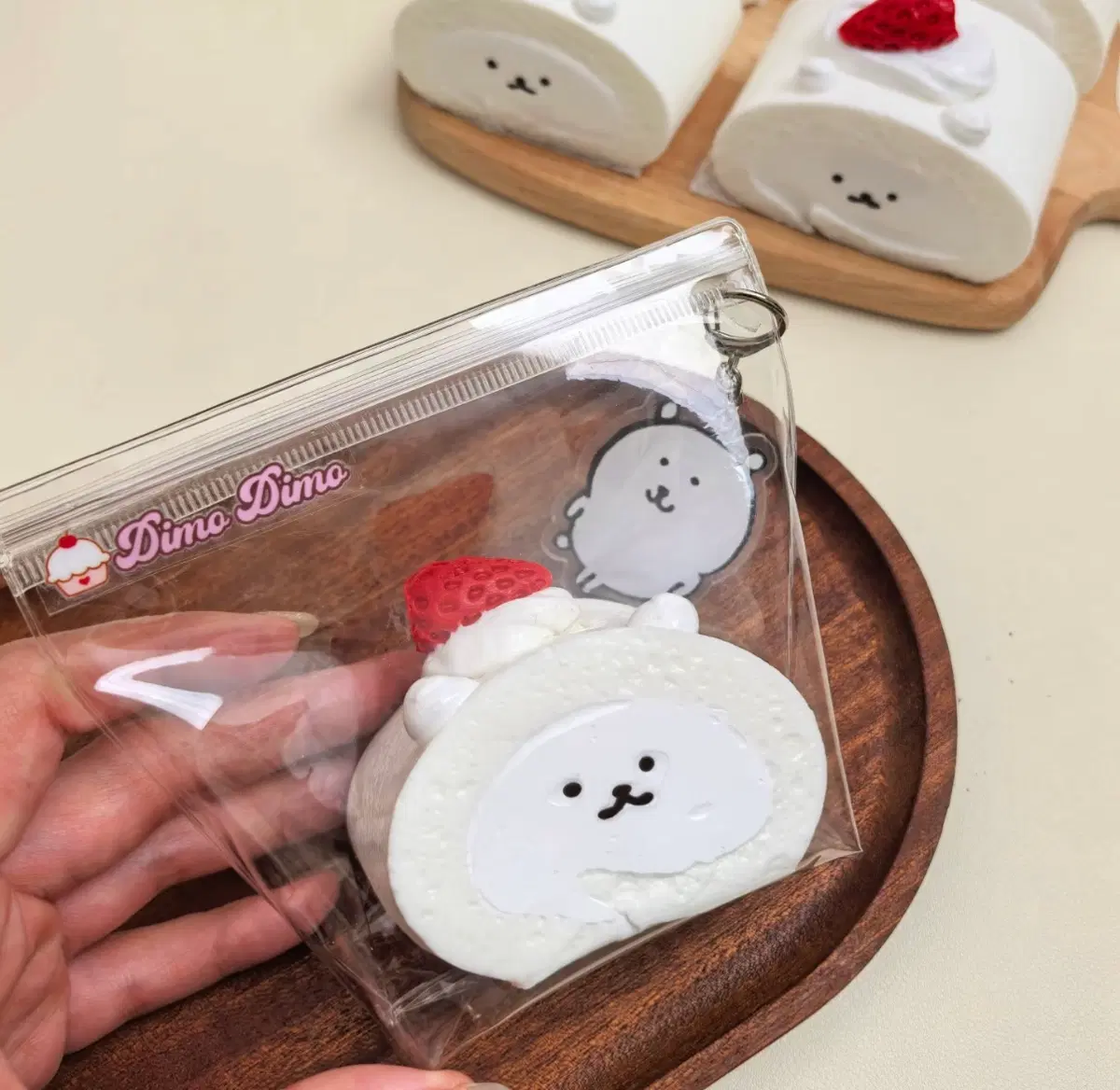 dimodimo 디모디모 농담곰 롤케이크 말랑이