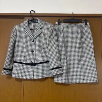 [ 새상품급 ] LAPINE BLANCHE 셋업 9 하운드투스 패턴