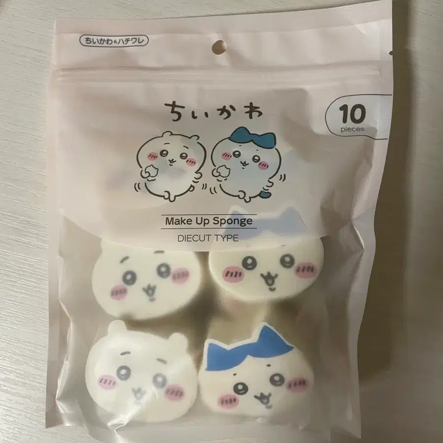 치이카와 하치와레 메이크업 스펀지 퍼프
