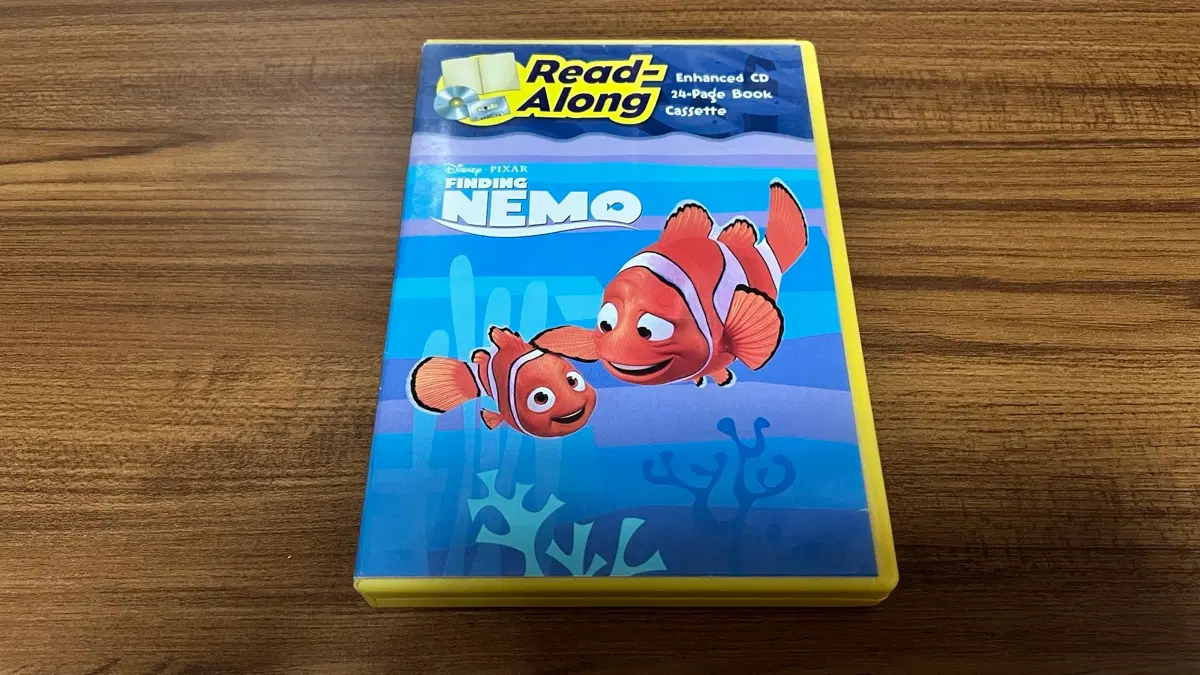 디즈니 픽사 -니모를 찾아서 Read-Along Enhanced CD 북