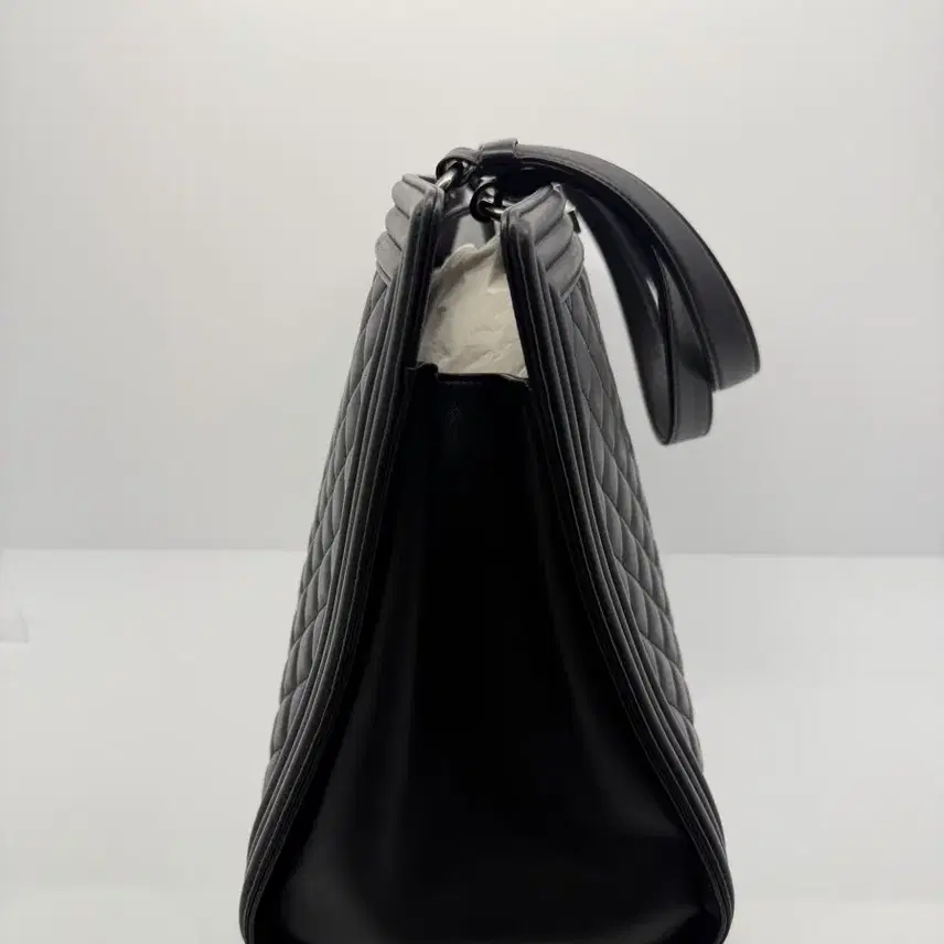 샤넬 보이 토트백 사진 4