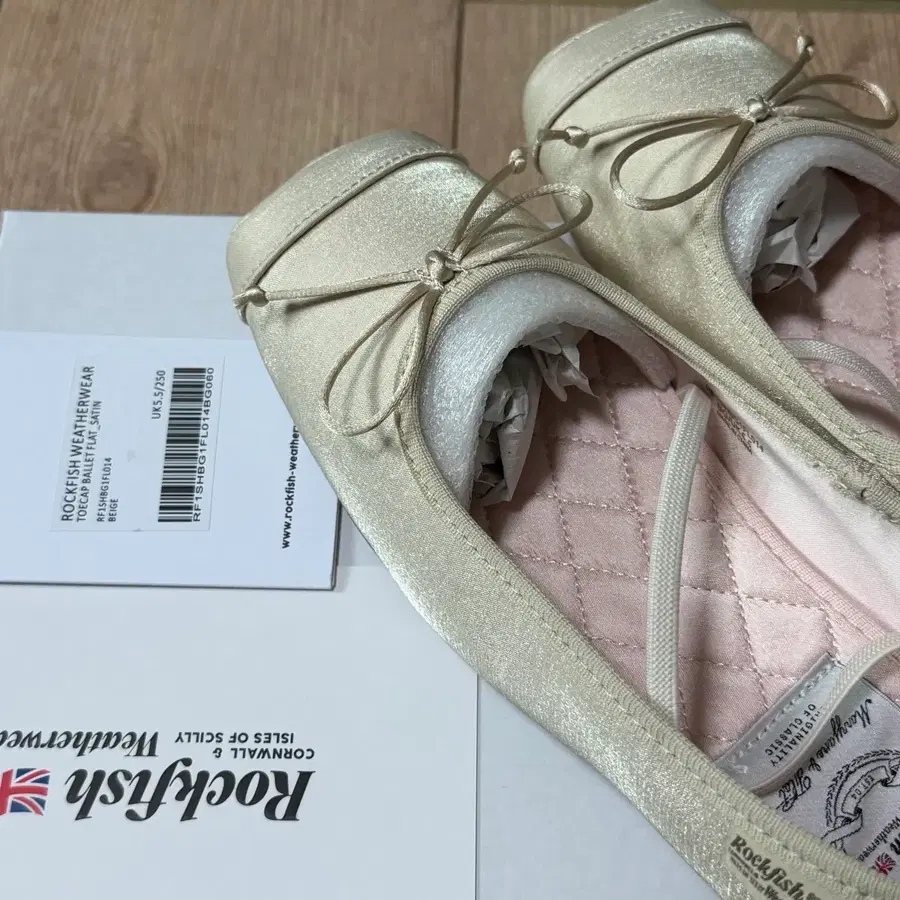 락피쉬웨더웨어TOE CAP BALLET FLATS 베이지 250