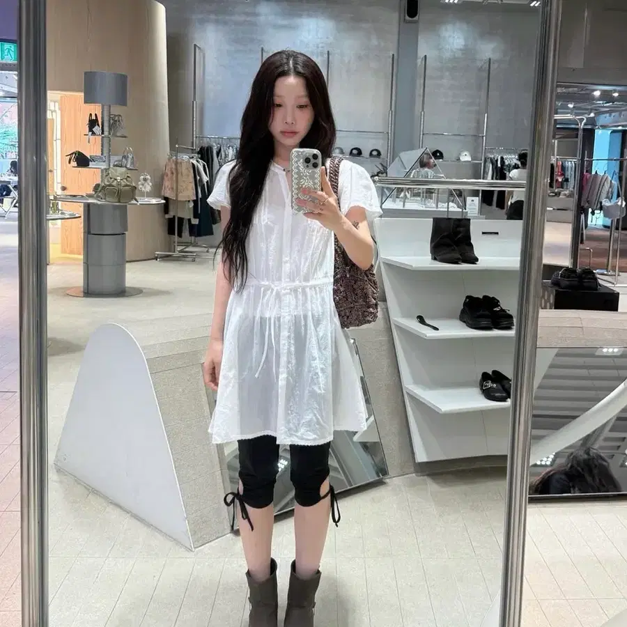 온무드 듀 레이스 핀턱 드레스 화이트
