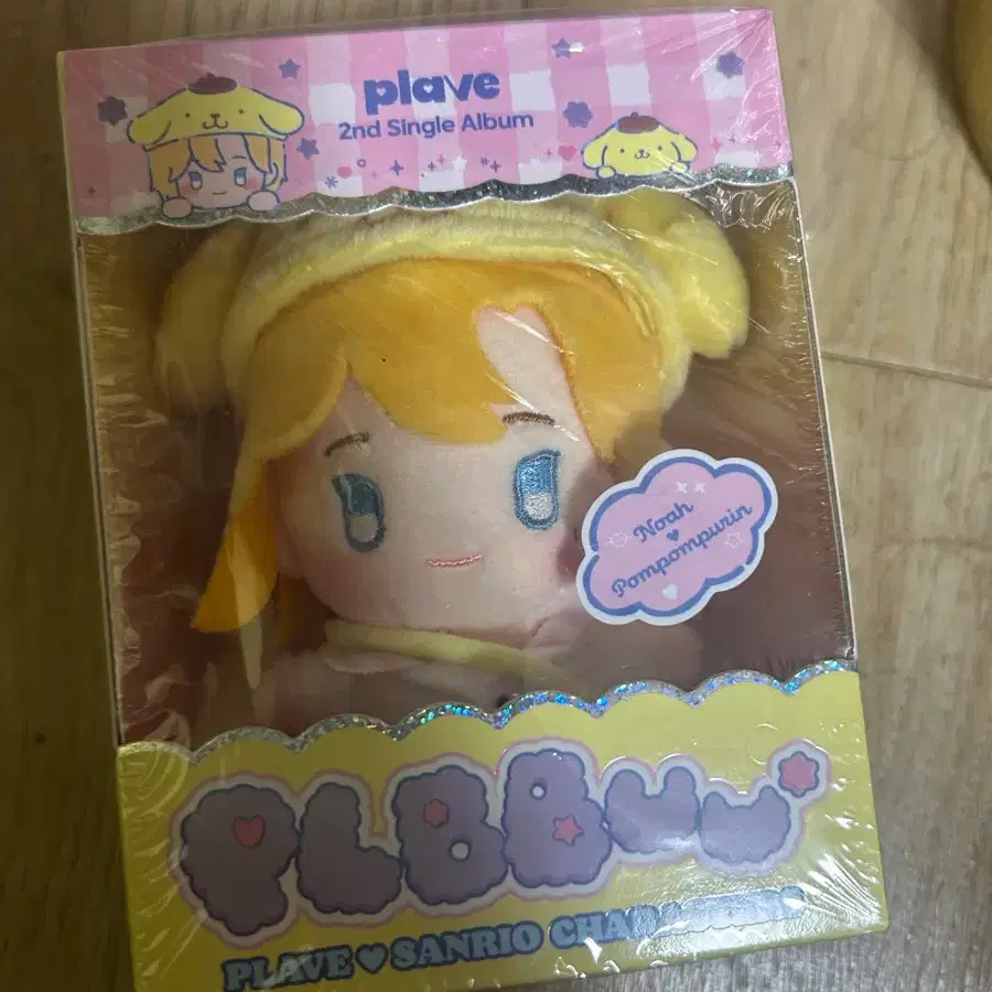 플레이브 Sanrio 협업 2집 싱글 앨범 한노아 노아 인형 플쁘