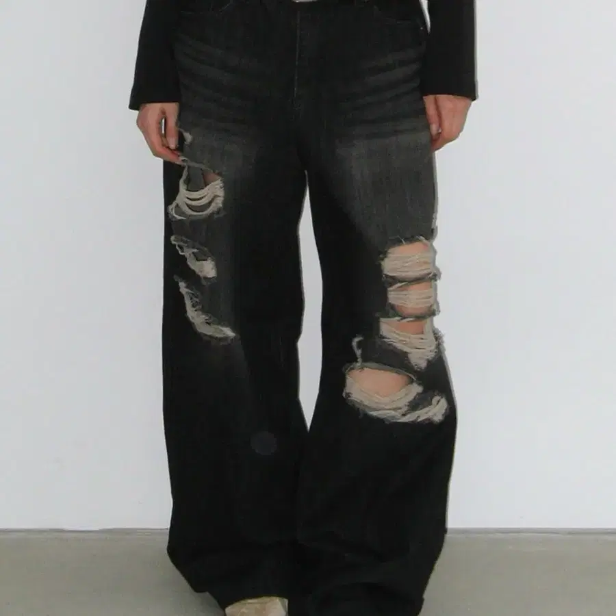 락케이크 Faye Damage Jeans - Black 블랙 데님 팬츠 청바지 M
