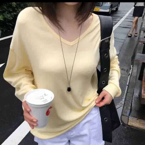 에이블리 레이니 브이넥 시스루 긴팔티