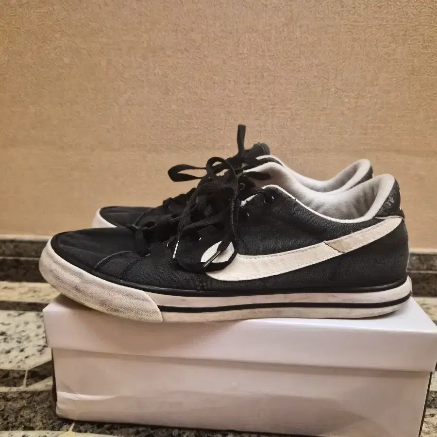 나이키 스니커즈화 280