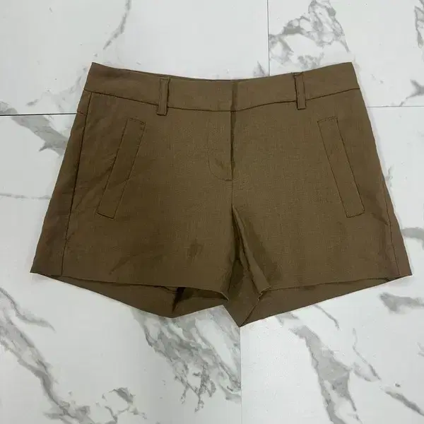 띠어리 베이지 울 린넨 반바지