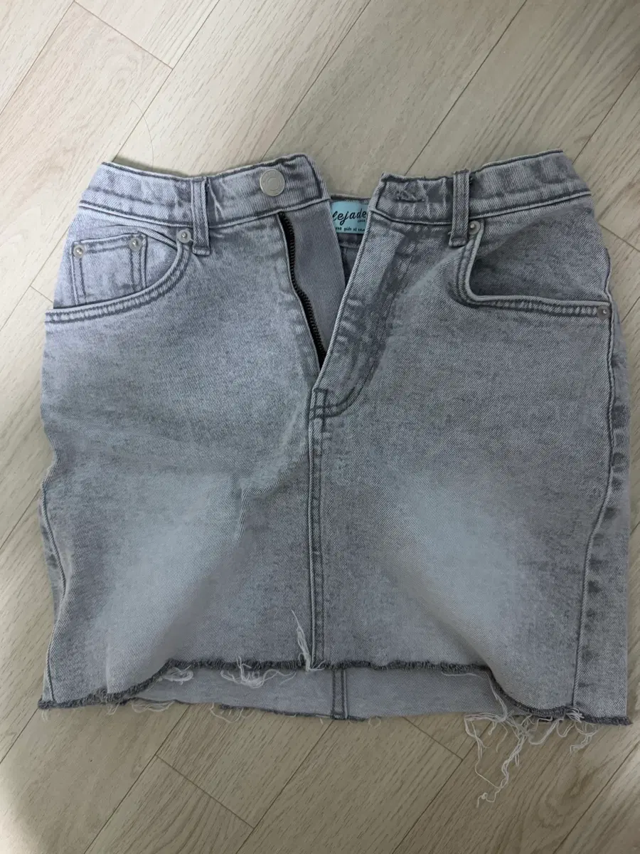 페일제이드 흑청치마