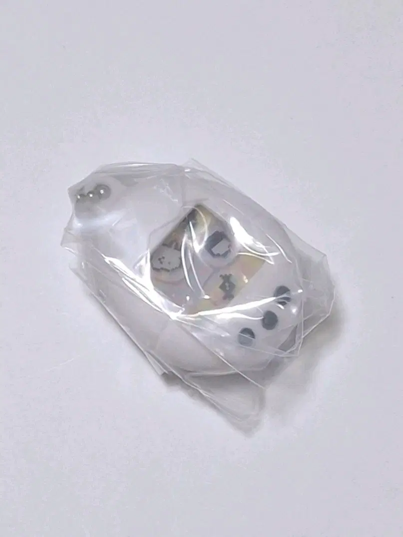 원가)) 반다이 다마고치 샤카샤카 1탄 구치파치 키링 가챠 미개봉 팝니다!!