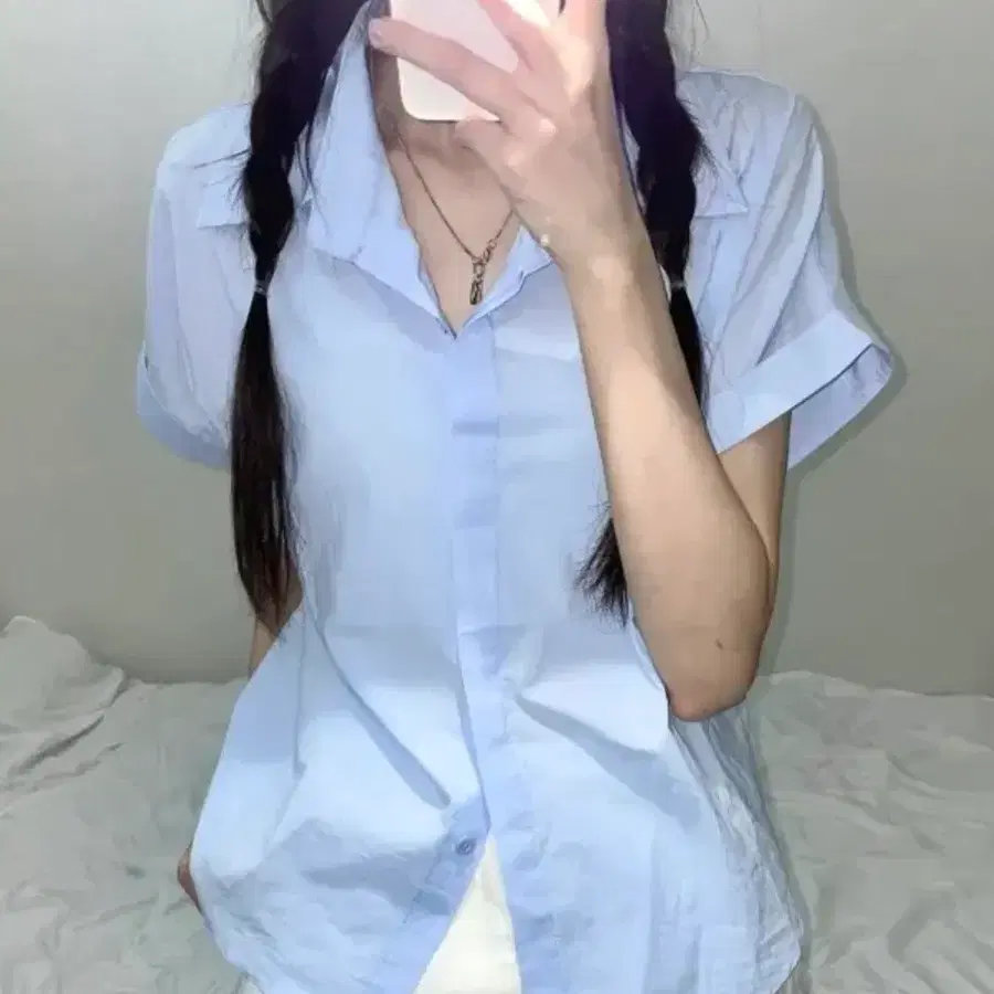 [옷장정리] 하늘색 (소라색) 파스텔 베이직 롤업 반팔셔츠