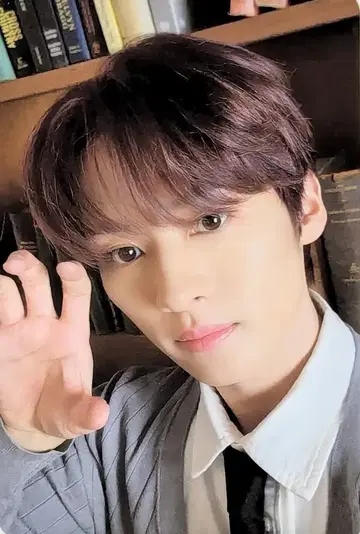 StrayKids WAVE22 LeeKnow NACIFIC collaboration 양면 ID
