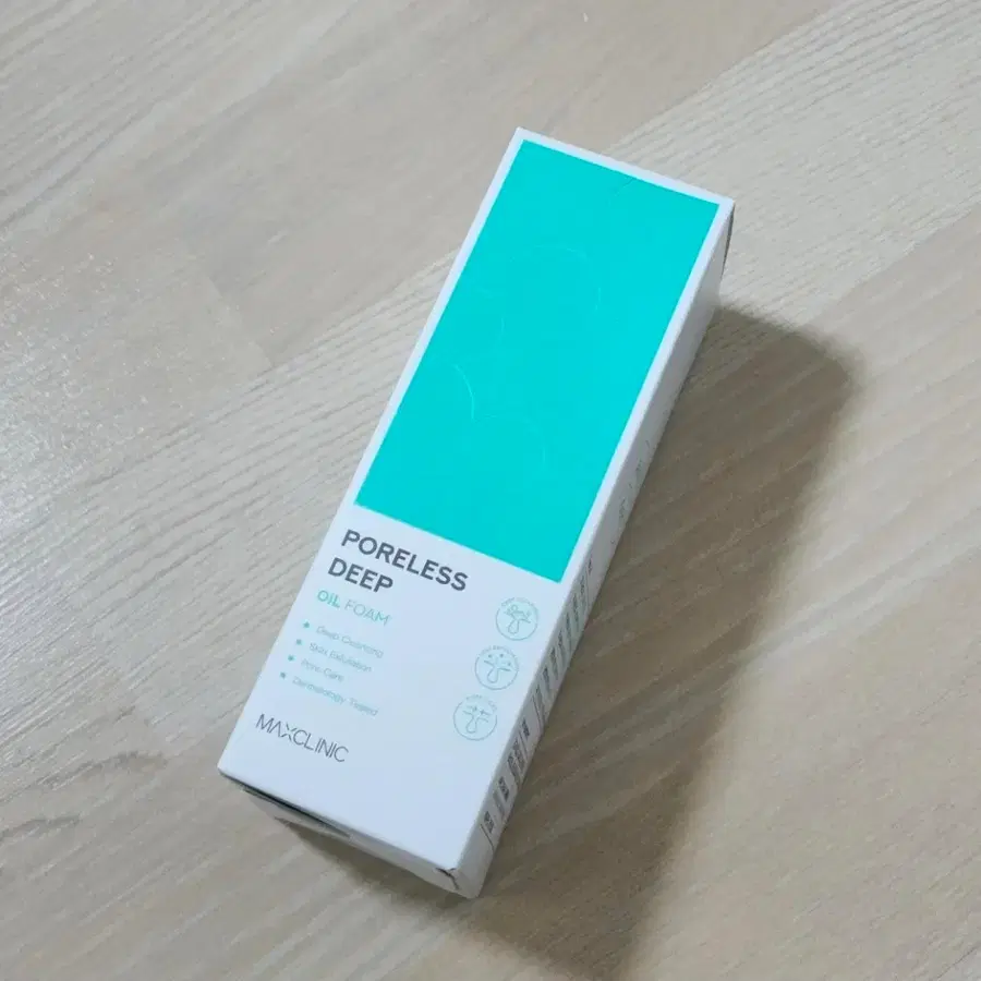 맥스클리닉 포어리스 딥클렌징 오일투폼 200ml