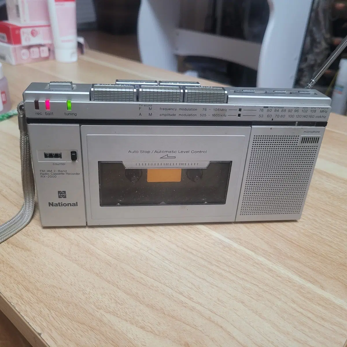 내셔널 FM-AM 라디오 카세트 레코더 RX-2000