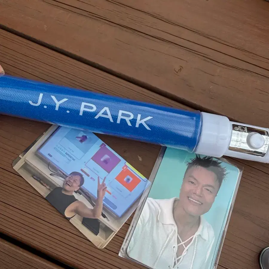 박진영 jyp 엠카 뮤뱅 공방 포카 응원봉 양도