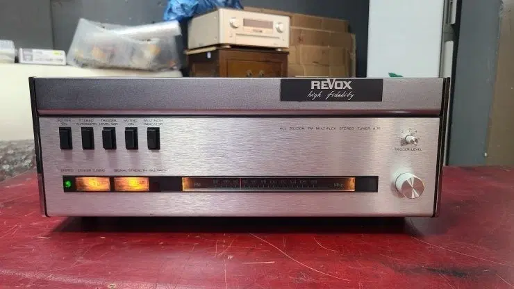레복스 A 76 아나로그튜너