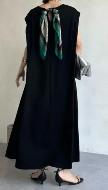 Vin 새상품 블루 계열 스카프 원피스 블랙 F 야마다야