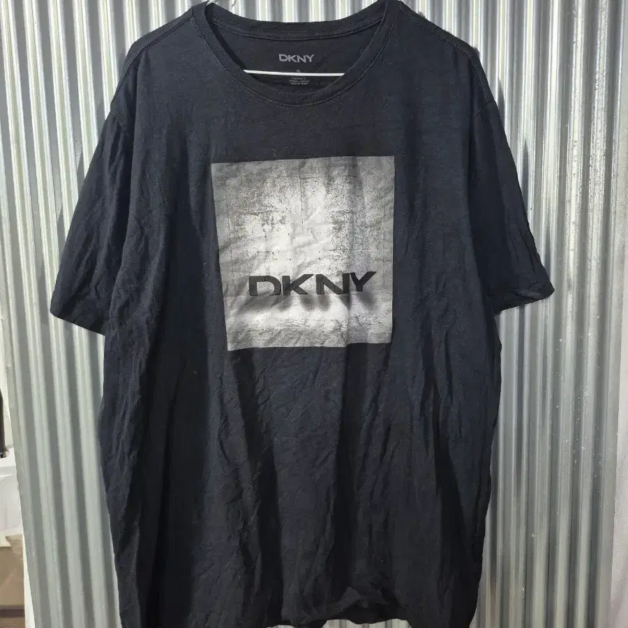 XL DKNY 반팔 티셔츠 블랙