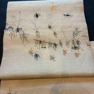 벌레 다이묘 행렬 도안의 자수 오비