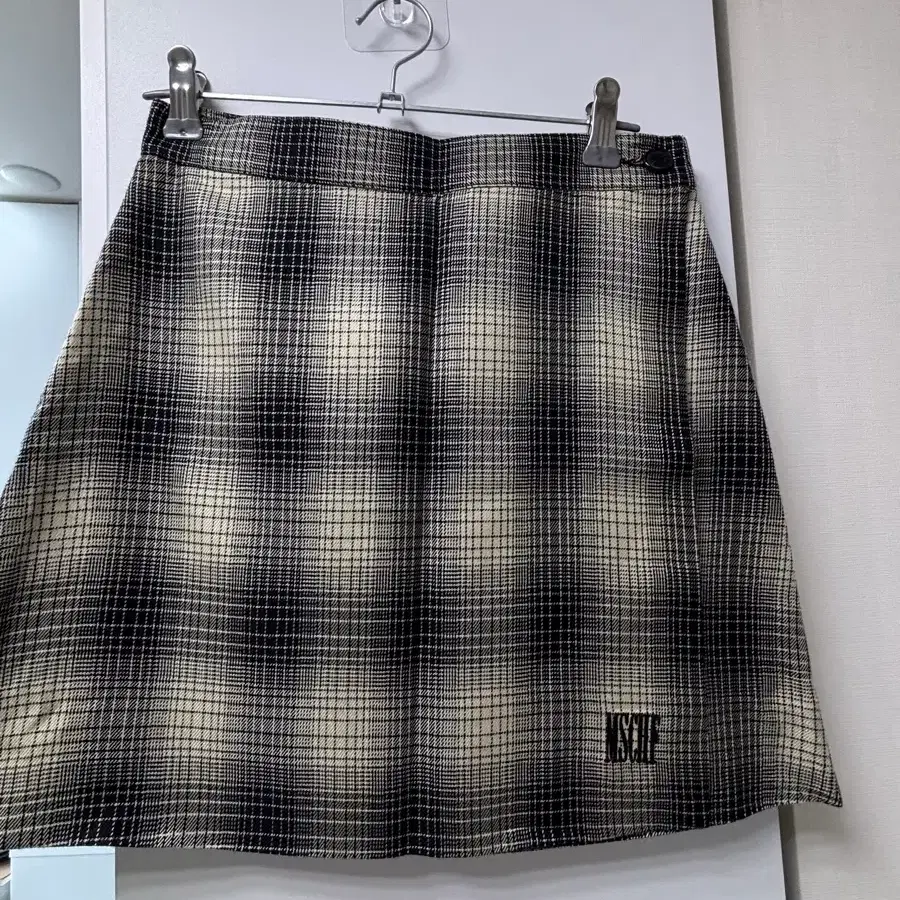16ss 미스치프 랩스커트