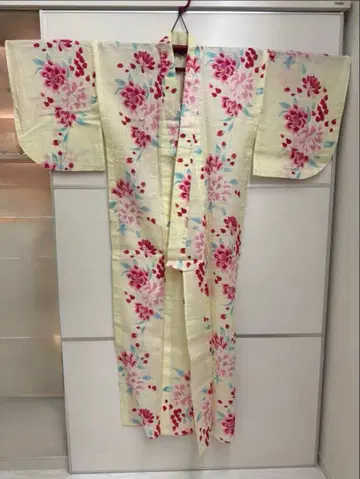 화이트 꽃무늬 유카타 새상품 미사용