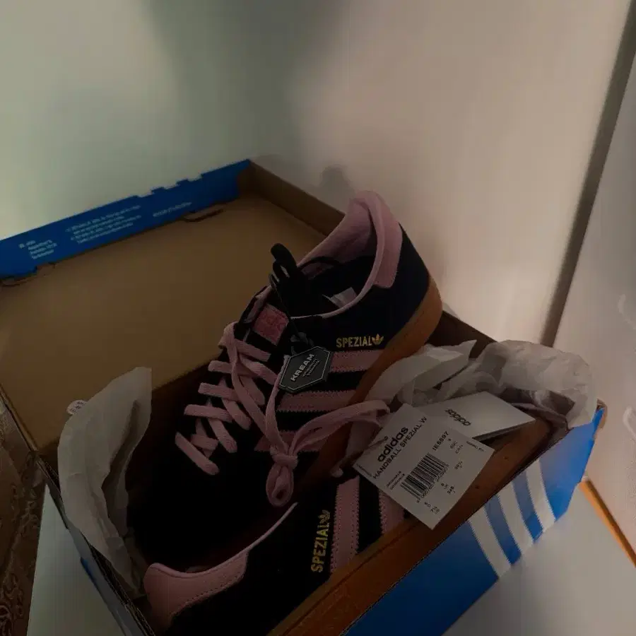 Adidas spezial 245